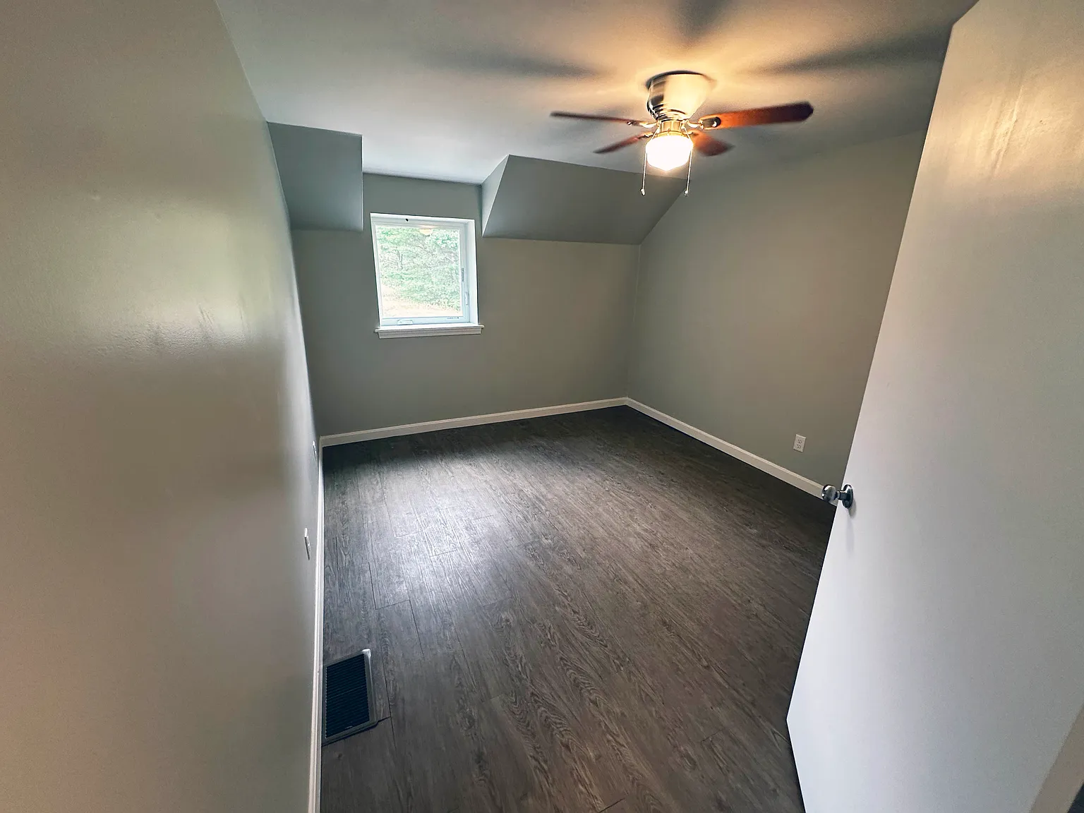 140 Ingraham Road — Photo 4