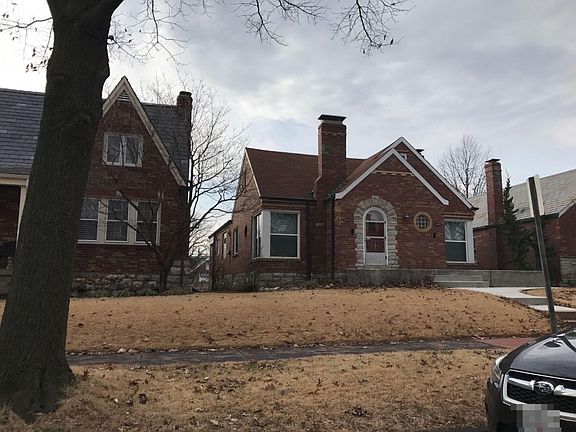 2nd image of 5870-5872 Loran Ave