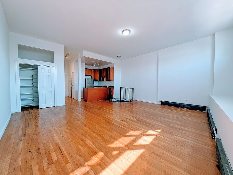 1st image of 71 Columbia St APT 1A