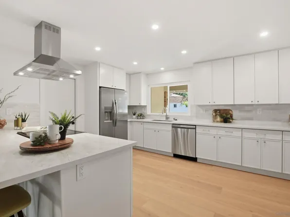 646 Barsby St, Vista, CA 92084