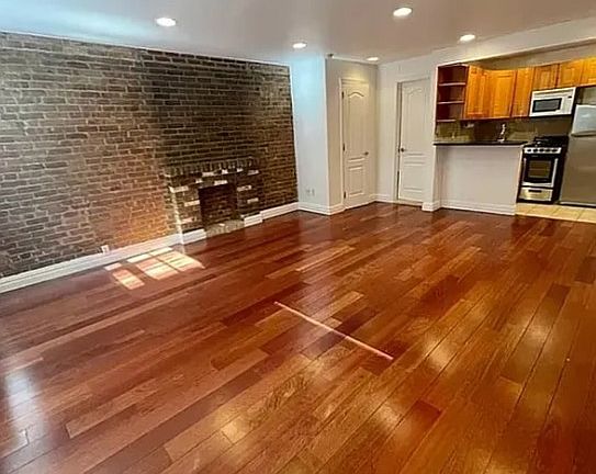 3rd image of 315 W 75th St APT Bf