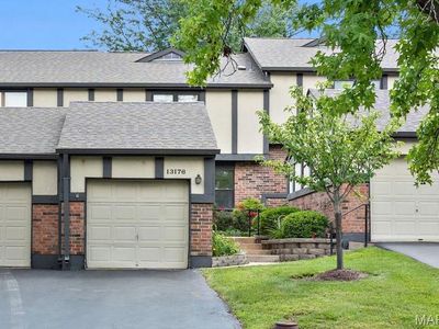 13176 Royal Pines Dr, Saint Louis, MO, 63146