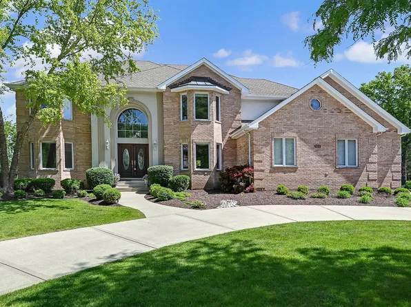 909 Prairie Ridge Ct, Burr Ridge, IL 60527