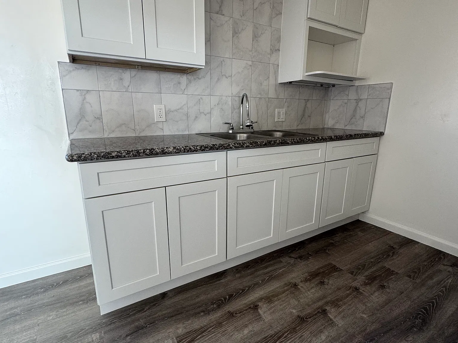 2 bed, $2,200 — Photo 3