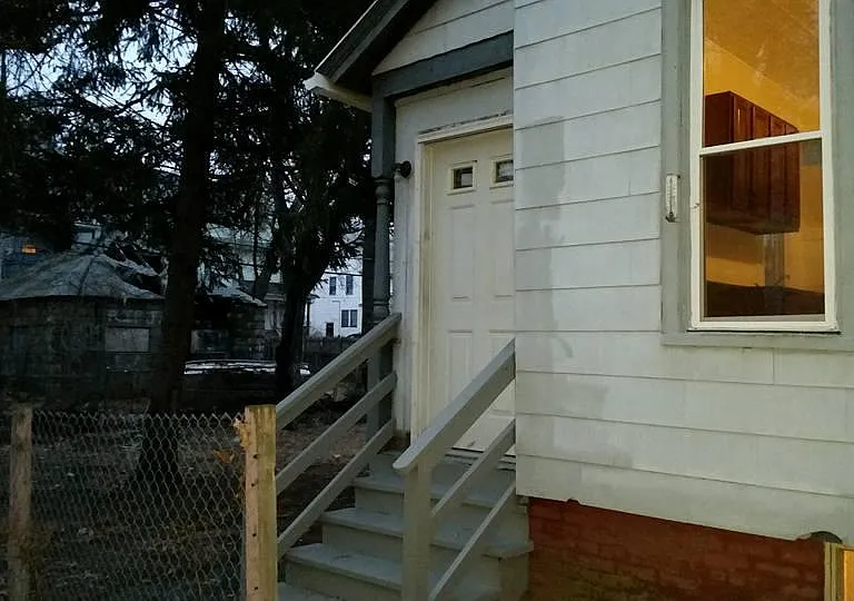 69 Mapledell St — Photo 3