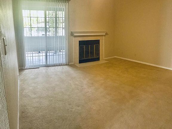 3rd image of 580D Canyon Oaks Dr