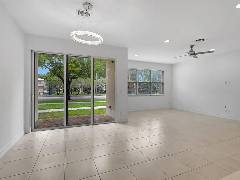 91 Palm Ln — Photo 20