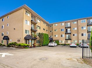 Imperial Crown Manor Apartments, Seattle, WA 98117