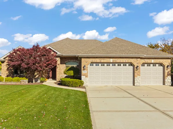 19947 Foxborough Dr, Mokena, IL 60448