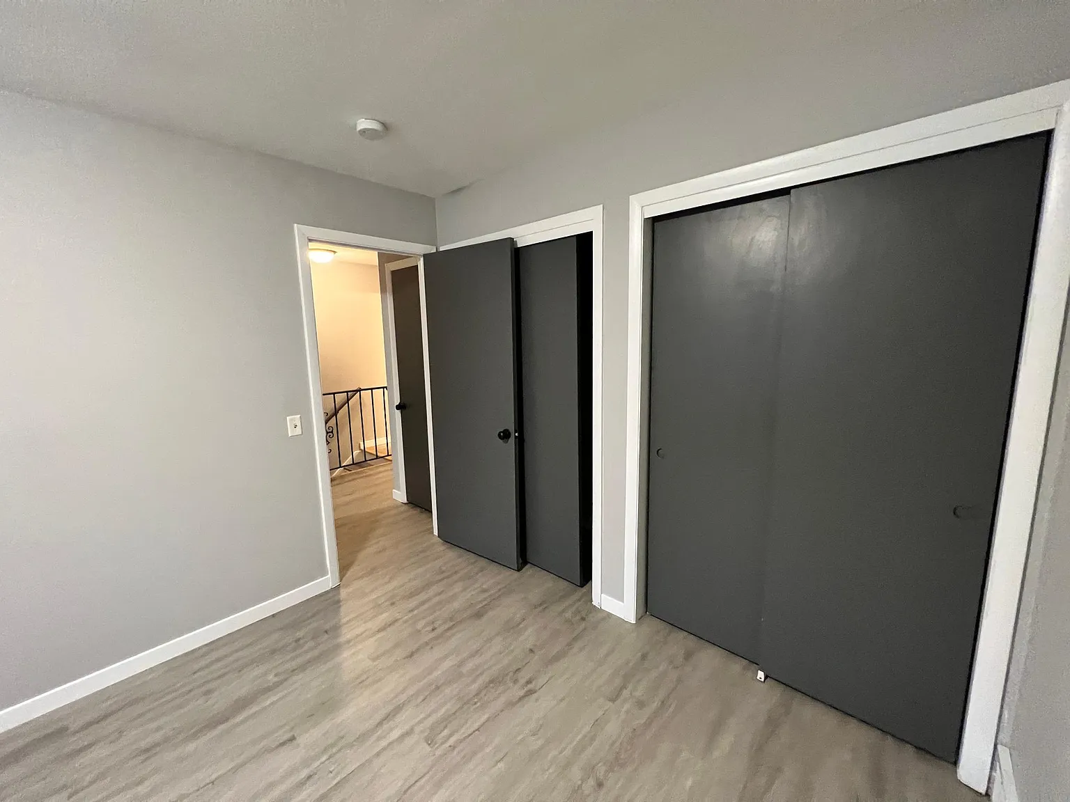 3 bed, 1.5 bath, 1700 sqft, $2,100 — Photo 3