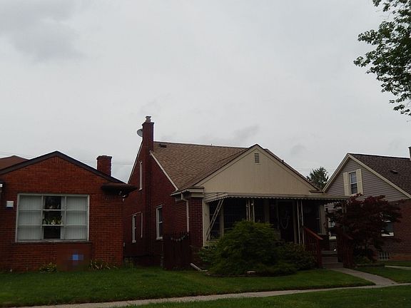 2nd image of 15808 Oceana Ave