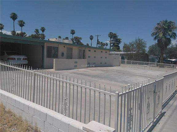 2nd image of 2955 La Canada St