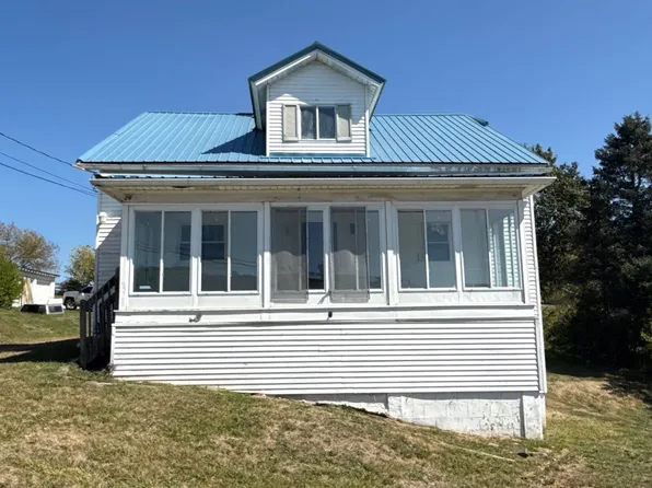 26 Campbell Dr, Avella, PA 15312