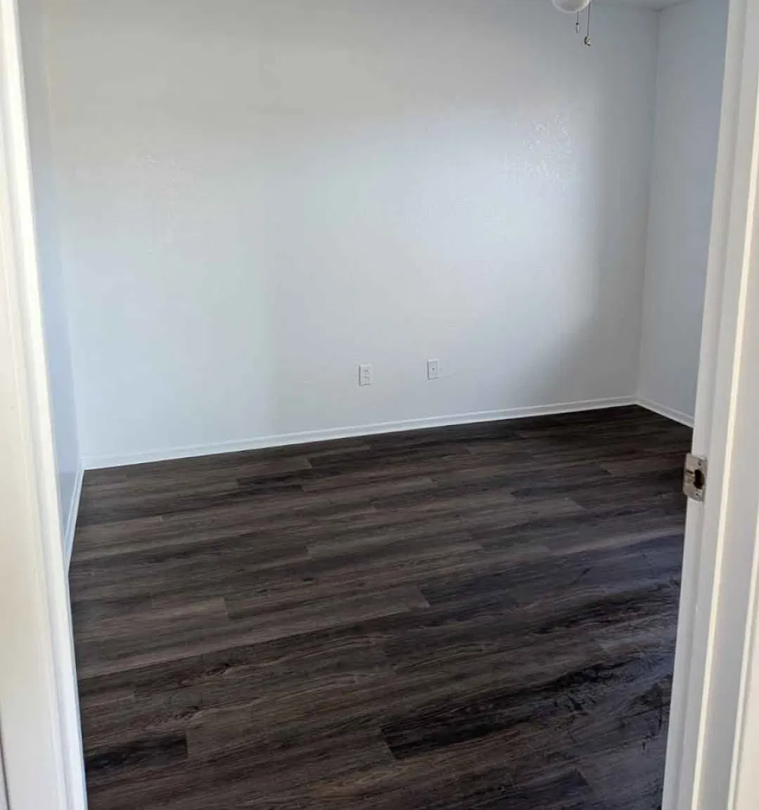 2 bed, 900 sqft, $1,350 — Photo 3