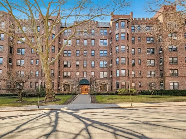 253 Garth Road #4E, Scarsdale, NY 10583