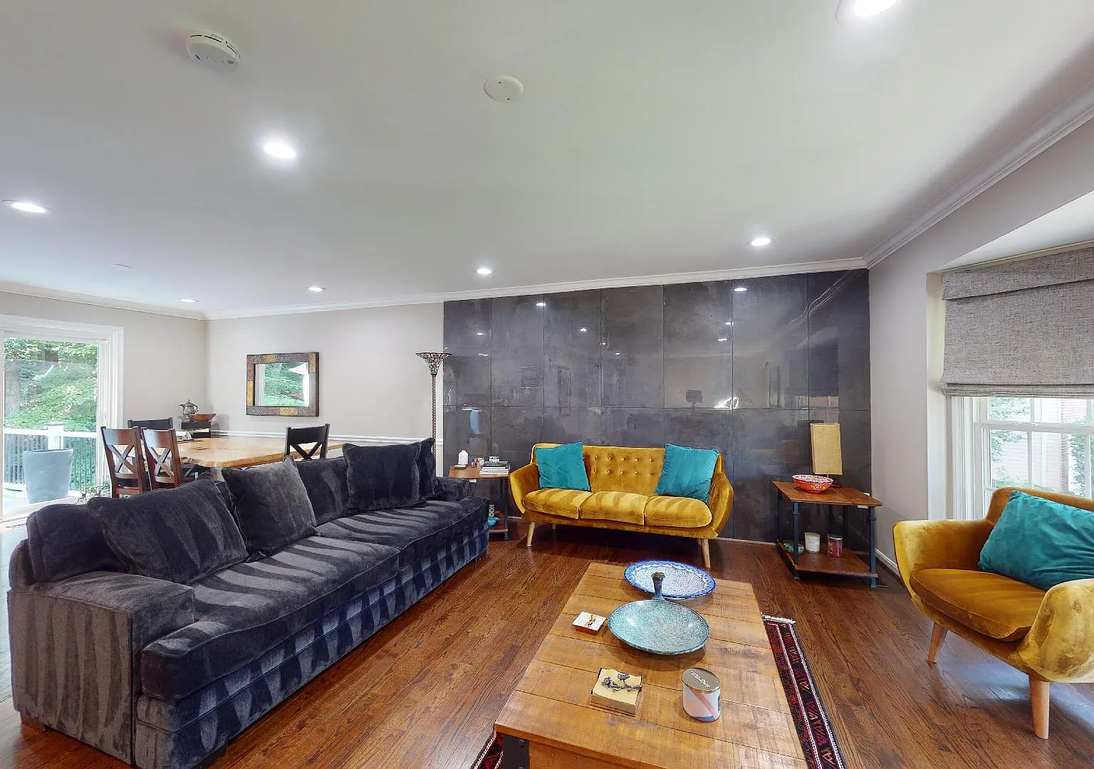 4 bed, 1883 sqft, $3,999 — Photo 4