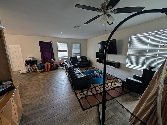 4th image of 2623 NW 18TH Terrace