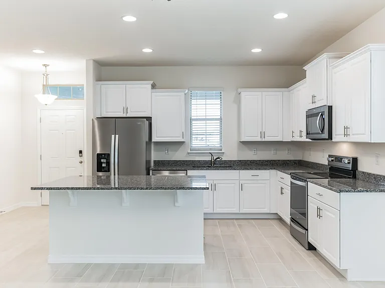 16506 Point Rock Dr — Photo 4