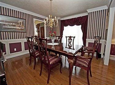 4th image of 236 Elmhurst Cir