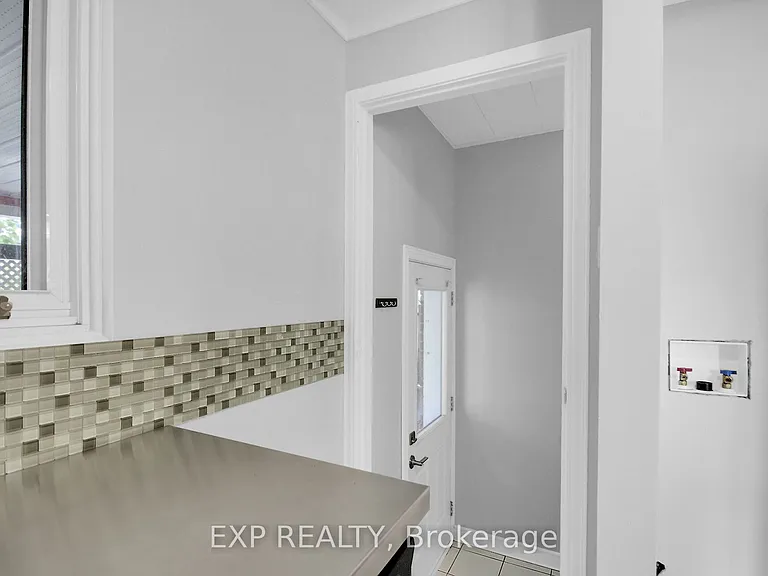 2247 Miramichi St — Photo 25
