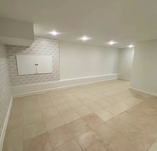 234 E 32nd St #1A — Photo 19
