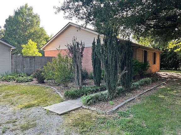3rd image of 5828 Cairo Rd