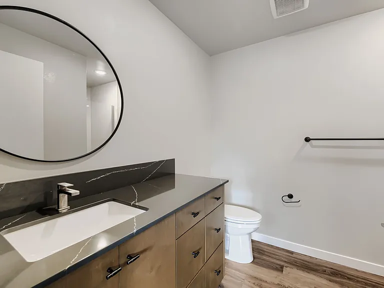6310 N Maryland Ave #206 — Photo 12
