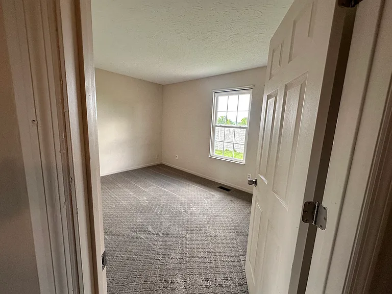 7016 Wembley Ct — Photo 28