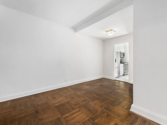 4th image of 300 E 57th St APT 9B
