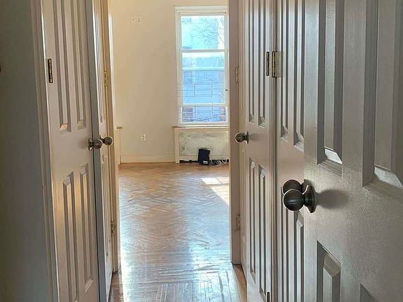 4th image of 204 Van Buren St #2