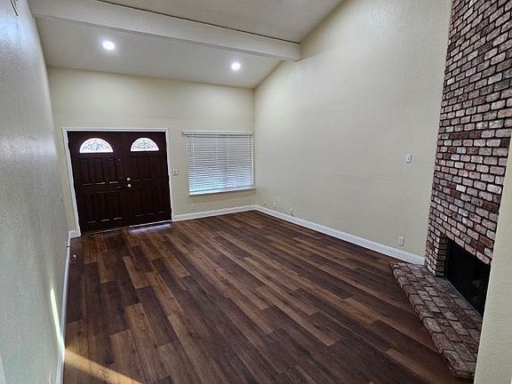 5th image of 1203 Wayland Ave #1203