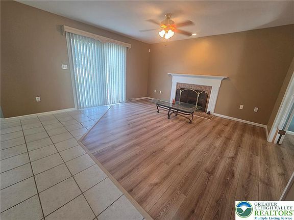 5th image of 3191 Highland Dr