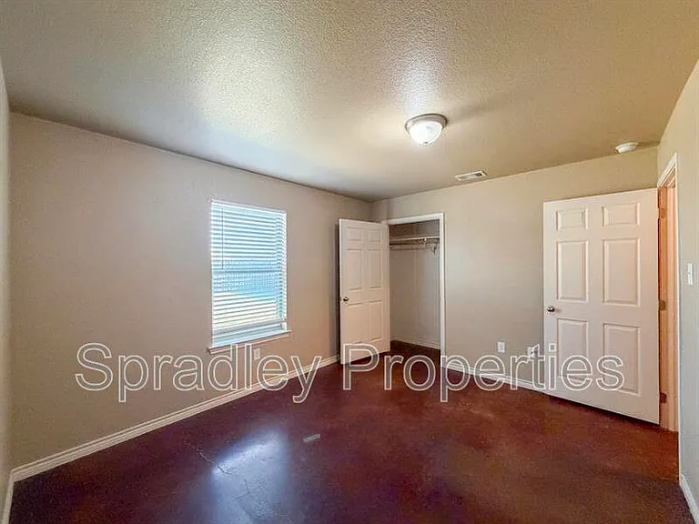 1514 Brady Way — Photo 12