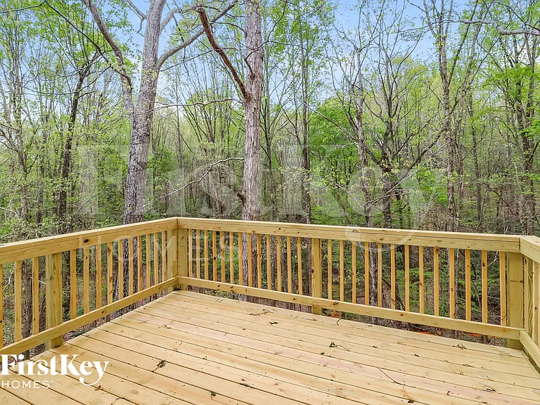 1074 Bridle Creek Dr — Photo 17