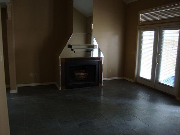2nd image of 1106 Court Ave