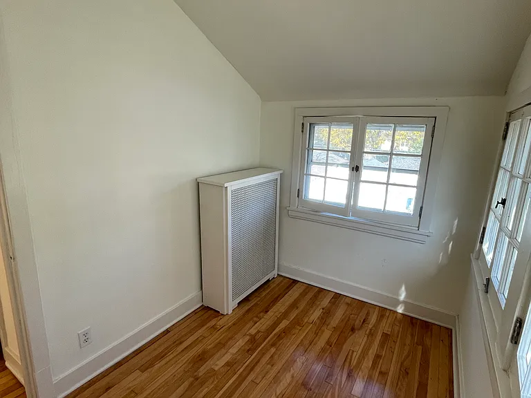 1367 Grand Ave — Photo 20