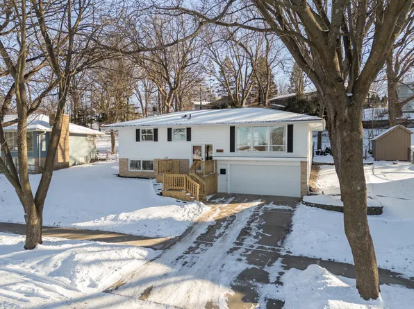 1336 21st St NW, Rochester, MN 55901