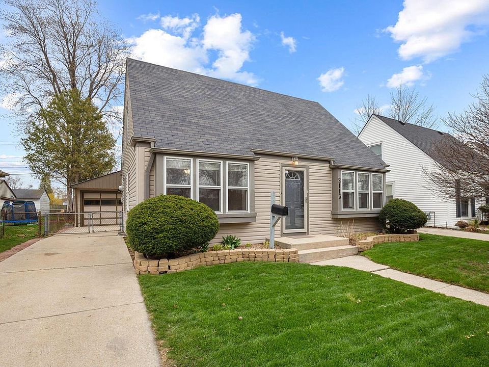 2113 Blaine Ave, Racine, WI 53405 Zillow
