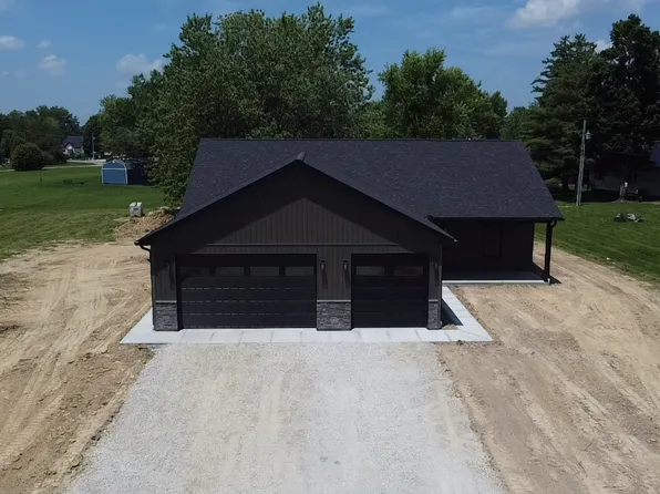 381 W Itawamba Trl, Greensburg, IN 47240