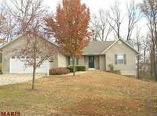 1332 Holly Ln, Saint Clair, MO 63077