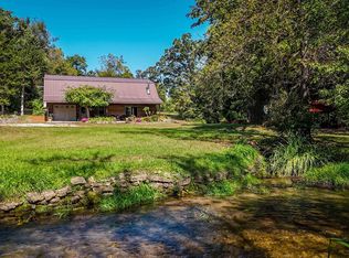 2338 Jefferson Rd, Manchester, IA 52057