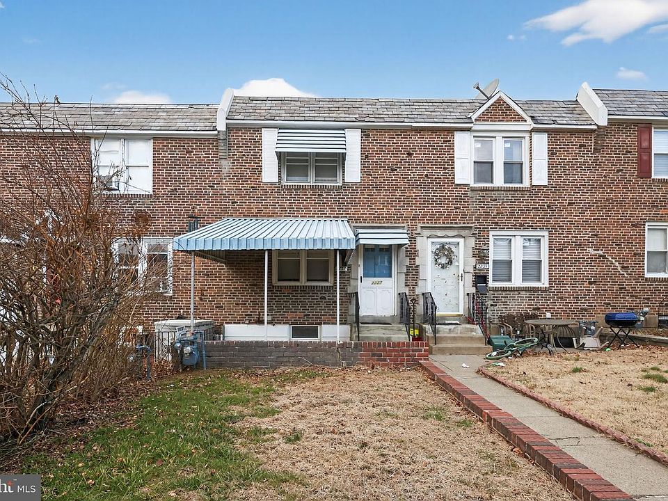 1st image of 2237 S Harwood Ave