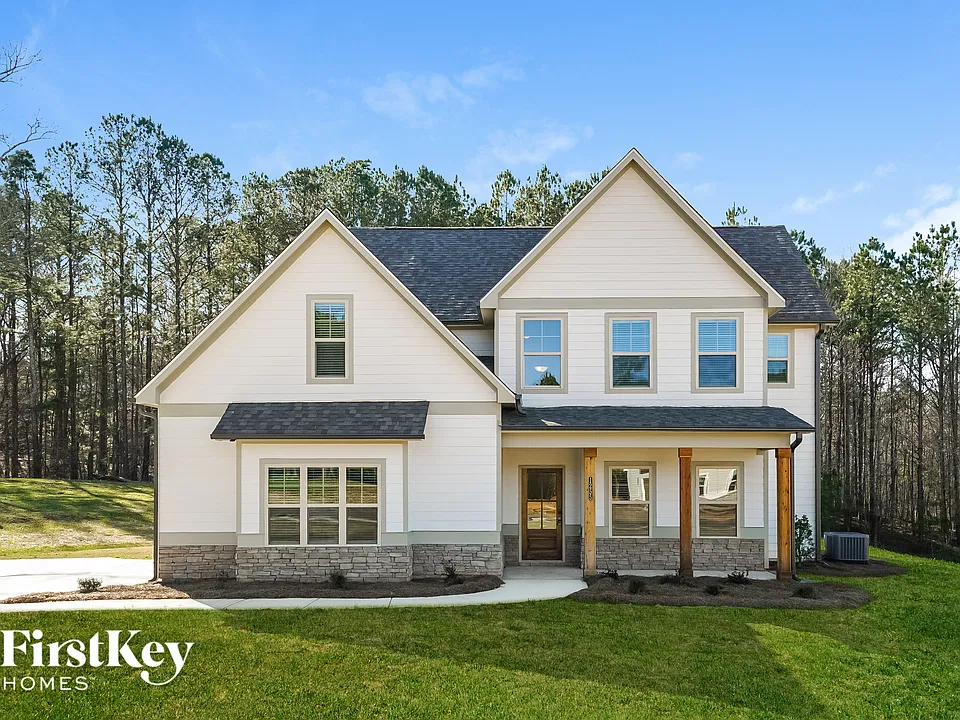 1255 Awenasa Dr