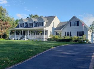 27 Palane N, Baiting Hollow, NY 11933