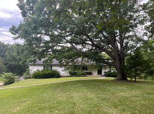 19051 N Route V, Sturgeon, MO 65284