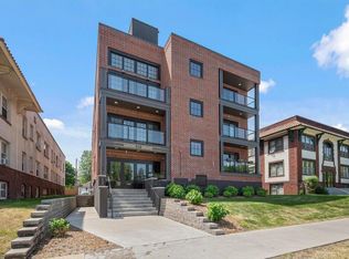 1174 Grand Ave #101, Saint Paul, MN 55105