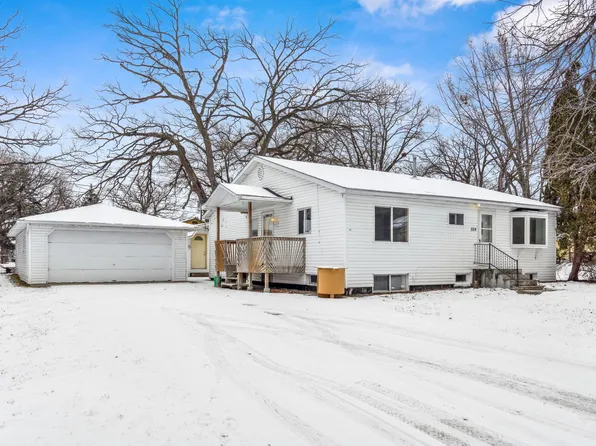 554 Lafayette St NE, Fridley, MN 55432