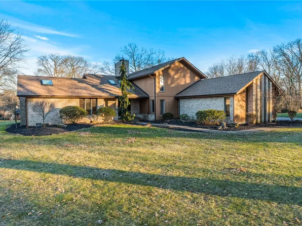119 Mountain Laurel Dr, Butler, PA 16002