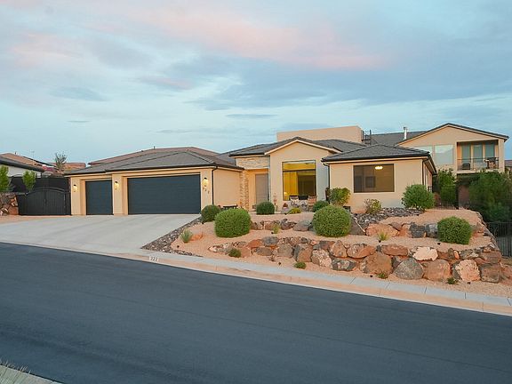 3rd image of 322 E Zion Trl N