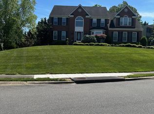 100 Middlesex Ct, La Plata, MD 20646